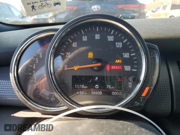 ✅ 2018 MINI Convertible Cooper • VIN: WMWWG5C51J3D00351 • Lot: 80301944. Wystawiony na Copart z przebiegiem 36 908 mil. Bezpłatny archiwum sprzedaży aukcyjnych z USA i szczegółowy raport historii pojazdu na DreamBid. Zdjęcie 9.