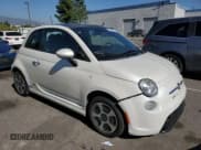 ✅ 2014 FIAT 500e • VIN: 3C3CFFGE3ET291267 • Lot: 91024755. Wystawiony na Copart z przebiegiem 66 769 mil. Bezpłatny archiwum sprzedaży aukcyjnych z USA i szczegółowy raport historii pojazdu na DreamBid. Zdjęcie 4.