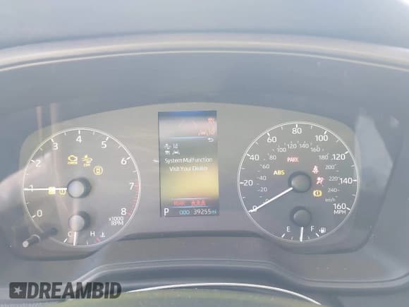 ✅ 2024 Toyota Corolla LE • VIN: 5YFB4MDE5RP176698 • Lot: 43660648. Listed on IAAI with 39,255 mi. Free auction sales archive from the USA and detailed vehicle history report at DreamBid. Image 7.