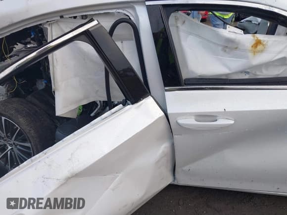 ✅ 2022 Lexus ES 350 • VIN: 58ADZ1B14NU131942 • Lot: 38207582. Wystawiony na IAAI z przebiegiem Nie podano. Bezpłatny archiwum sprzedaży aukcyjnych z USA i szczegółowy raport historii pojazdu na DreamBid. Zdjęcie 13.