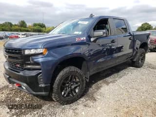 ✅ 2021 Chevrolet Silverado 1500 LT Trail Boss • VIN: 1GCPYFEDXMZ310325 • Lot: 70580424. Wystawiony na Copart z przebiegiem 47 352 mil. Bezpłatny archiwum sprzedaży aukcyjnych z USA i szczegółowy raport historii pojazdu na DreamBid. Zdjęcie 1.