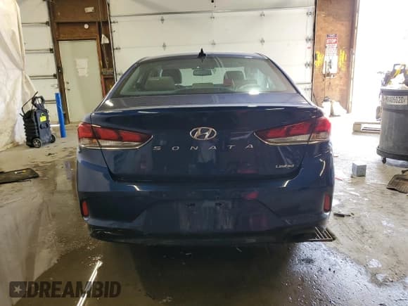 ✅ 2018 Hyundai Sonata Limited • VIN: 5NPE34AF8JH647936 • Лот: 63309895. Опубликован ранее на Copart с пробегом 60 488 миль. Бесплатный доступ к архиву аукционных продаж из США и подробный отчёт об истории автомобиля на DreamBid. Изображение 6.