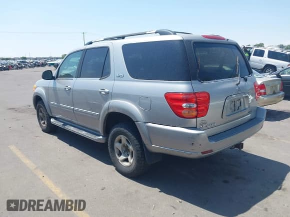 ✅ 2002 Toyota Sequoia SR5 • VIN: 5TDBT44A12S076076 • Lot: 42777128. Listed on IAAI with 417,787 mi. Free auction sales archive from the USA and detailed vehicle history report at DreamBid. Image 3.
