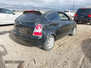✅ 2009 Hyundai Accent Auto GS • VIN: KMHCM36C39U118100 • Lot: 43287342. Wystawiony na IAAI z przebiegiem 134 356 mil. Bezpłatny archiwum sprzedaży aukcyjnych z USA i szczegółowy raport historii pojazdu na DreamBid. Zdjęcie 4.