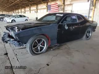 2014 Dodge Challenger SXT z VIN 2C3CDYAG8EH234258, wystawiony jako Copart lot #91558035 z przebiegiem 84 438 mil mil oraz Czysty tytuł • Clean title. Historia ofert i sprzedaży dostępna na DreamBid. Obrazek 1.