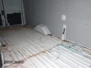 ✅ 2023 Ford Transit Cargo • VIN: 1FTBR3X87PKB82399 • Lot: 41368268. Wystawiony na IAAI z przebiegiem 19 374 mil. Bezpłatny archiwum sprzedaży aukcyjnych z USA i szczegółowy raport historii pojazdu na DreamBid. Zdjęcie 8.