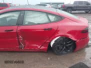 ✅ 2022 Tesla Model S • VIN: 5YJSA1E59NF494027 • Lot: 43771494. Wystawiony na IAAI z przebiegiem 24 580 mil. Bezpłatny archiwum sprzedaży aukcyjnych z USA i szczegółowy raport historii pojazdu na DreamBid. Zdjęcie 6.