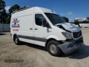 ✅ 2016 Mercedes-Benz Sprinter Cargo • VIN: WD3PE7CD2GP242078 • Lot: 80374265. Wystawiony na Copart z przebiegiem Nie podano. Bezpłatny archiwum sprzedaży aukcyjnych z USA i szczegółowy raport historii pojazdu na DreamBid. Zdjęcie 4.