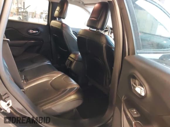 ✅ 2014 Jeep Cherokee Trailhawk • VIN: 1C4PJMBB1EW104938 • Лот: 43736578. Опубликован ранее на IAAI с пробегом 184 413 миль. Бесплатный доступ к архиву аукционных продаж из США и подробный отчёт об истории автомобиля на DreamBid. Изображение 8.