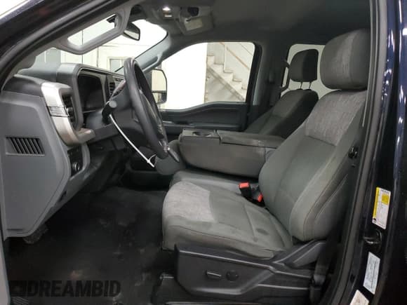 ✅ 2023 Ford F-250 XLT • VIN: 1FT7W2BT0PEC47547 • Lot: 91528035. Wystawiony na Copart z przebiegiem 48 046 mil. Bezpłatny archiwum sprzedaży aukcyjnych z USA i szczegółowy raport historii pojazdu na DreamBid. Zdjęcie 7.