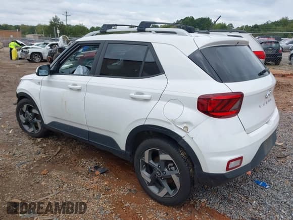 ✅ 2023 Hyundai Venue Limited • VIN: KMHRC8A33PU252068 • Лот: 43338569. Опубликован ранее на IAAI с пробегом 58 406 миль. Бесплатный доступ к архиву аукционных продаж из США и подробный отчёт об истории автомобиля на DreamBid. Изображение 3.