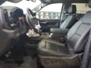 ✅ 2022 Chevrolet Silverado 1500 LT Trail Boss • VIN: 3GCUDFED3NG613754 • Lot: 63392535. Wystawiony na Copart z przebiegiem 28 408 mil. Bezpłatny archiwum sprzedaży aukcyjnych z USA i szczegółowy raport historii pojazdu na DreamBid. Zdjęcie 7.