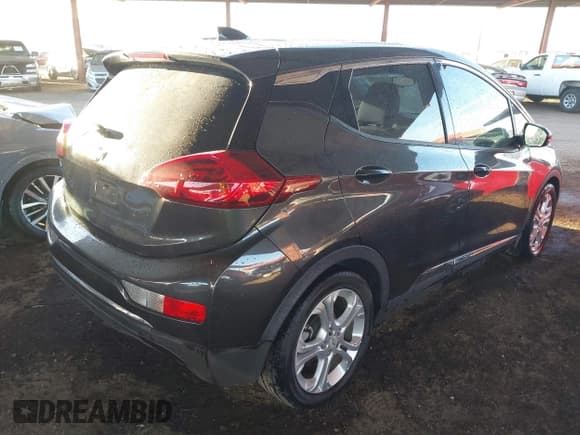✅ 2020 Chevrolet Bolt EV LT • VIN: 1G1FY6S07L4106373 • Lot: 41483975. Wystawiony na IAAI z przebiegiem 36 193 mil. Bezpłatny archiwum sprzedaży aukcyjnych z USA i szczegółowy raport historii pojazdu na DreamBid. Zdjęcie 4.