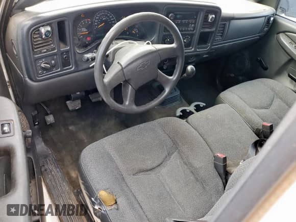 2005 Chevrolet Silverado 1500 Work Truck с VIN 1GCEC14X15Z134674, выставлен на аукционе Copart как лот 50159365 с пробегом 207 248 миль миль и Списание • Salvage title. История ставок и продаж доступна на DreamBid. Изображение 8.
