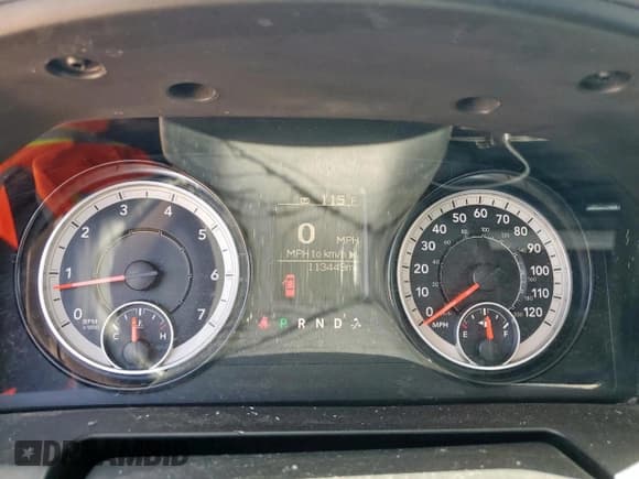 ✅ 2017 Ram 1500 Tradesman • VIN: 3C6JR6DT0HG675315 • Lot: 64805515. Wystawiony na Copart z przebiegiem 113 449 mil. Bezpłatny archiwum sprzedaży aukcyjnych z USA i szczegółowy raport historii pojazdu na DreamBid. Zdjęcie 9.