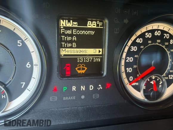 ✅ 2018 Ram 1500 Tradesman • VIN: 1C6RR6FT8JS304918 • Лот: 90131185. Опубликован ранее на Copart с пробегом 131 371 миль. Бесплатный доступ к архиву аукционных продаж из США и подробный отчёт об истории автомобиля на DreamBid. Изображение 8.