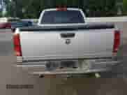 2006 Dodge 1500 SLT z VIN 1D7HA18296J101851, wystawiony jako Copart lot #73174324 z przebiegiem 178 868 mil mil oraz Czysty tytuł • Clean title. Historia ofert i sprzedaży dostępna na DreamBid. Obrazek 6.