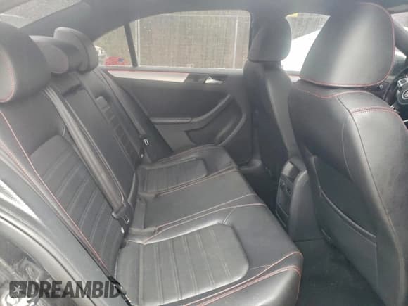 ✅ 2013 Volkswagen Jetta Autobahn • VIN: 3VW4A7AJ6DM249367 • Lot: 94694305. Wystawiony na Copart z przebiegiem 166 112 mil. Bezpłatny archiwum sprzedaży aukcyjnych z USA i szczegółowy raport historii pojazdu na DreamBid. Zdjęcie 10.