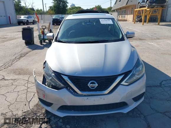 ✅ 2017 Nissan Sentra SL • VIN: 3N1AB7AP9HY378180 • Lot: 43328706. Listed on IAAI with 74,257 mi. Free auction sales archive from the USA and detailed vehicle history report at DreamBid. Image 12.
