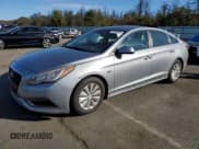 ✅ 2016 Hyundai Sonata SE • VIN: KMHE24L17GA016563 • Lot: 82559555. Listed on Copart with 227,312 mi. Free auction sales archive from the USA and detailed vehicle history report at DreamBid. Image 1.