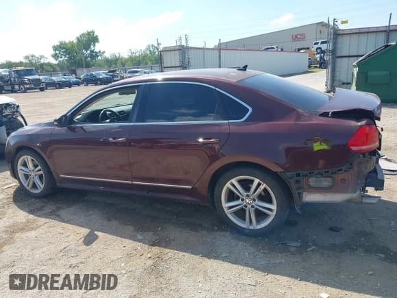 ✅ 2013 Volkswagen Passat SEL Premium • VIN: 1VWCN7A3XDC081557 • Lot: 43022092. Listed on IAAI with 229,270 mi. Free auction sales archive from the USA and detailed vehicle history report at DreamBid. Image 15.