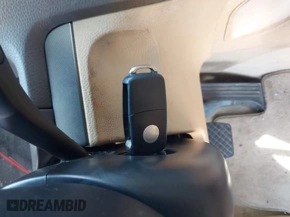 ✅ 2006 Volkswagen Jetta 2.5L • VIN: 3VWSF71K76M685228 • Лот: 43787374. Опубликован ранее на IAAI с пробегом 190 545 миль. Бесплатный доступ к архиву аукционных продаж из США и подробный отчёт об истории автомобиля на DreamBid. Изображение 11.