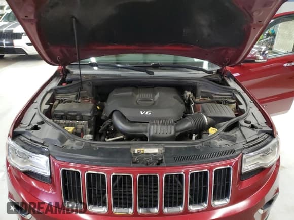 ✅ 2015 Jeep Grand Cherokee Limited • VIN: 1C4RJFBG0FC804310 • Лот: 92297565. Опубликован ранее на Copart с пробегом 121 717 миль. Бесплатный доступ к архиву аукционных продаж из США и подробный отчёт об истории автомобиля на DreamBid. Изображение 12.