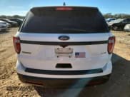 ✅ 2018 Ford Police Interceptor Utility • VIN: 1FM5K8AR9JGA43994 • Lot: 90619775. Wystawiony na Copart z przebiegiem 72 235 mil. Bezpłatny archiwum sprzedaży aukcyjnych z USA i szczegółowy raport historii pojazdu na DreamBid. Zdjęcie 6.