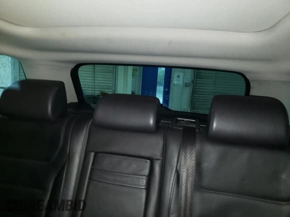 ✅ 2011 Volkswagen Touareg • VIN: WVGFG9BPXBD005380 • Lot: 50247515. Wystawiony na Copart z przebiegiem 120 703 mil. Bezpłatny archiwum sprzedaży aukcyjnych z USA i szczegółowy raport historii pojazdu na DreamBid. Zdjęcie 10.