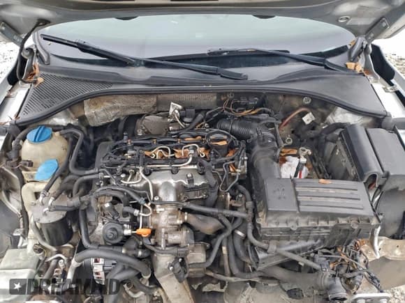 ✅ 2013 Volkswagen Passat SE • VIN: 1VWBN7A39DC019188 • Лот: 95533805. Опубликован ранее на Copart с пробегом 139 575 миль. Бесплатный доступ к архиву аукционных продаж из США и подробный отчёт об истории автомобиля на DreamBid. Изображение 11.