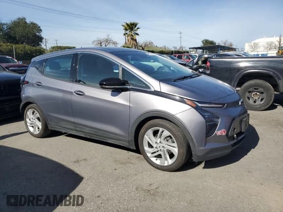 ✅ 2023 Chevrolet Bolt EV 1LT • VIN: 1G1FW6S08P4165542 • Lot: 44614955. Wystawiony na Copart z przebiegiem 16 454 mil. Bezpłatny archiwum sprzedaży aukcyjnych z USA i szczegółowy raport historii pojazdu na DreamBid. Zdjęcie 4.