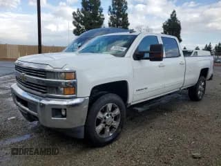 ✅ 2015 Chevrolet Silverado 2500HD LT • VIN: 1GC1CVEG7FF607761 • Lot: 83392844. Wystawiony na Copart z przebiegiem 353 226 mil. Bezpłatny archiwum sprzedaży aukcyjnych z USA i szczegółowy raport historii pojazdu na DreamBid. Zdjęcie 1.