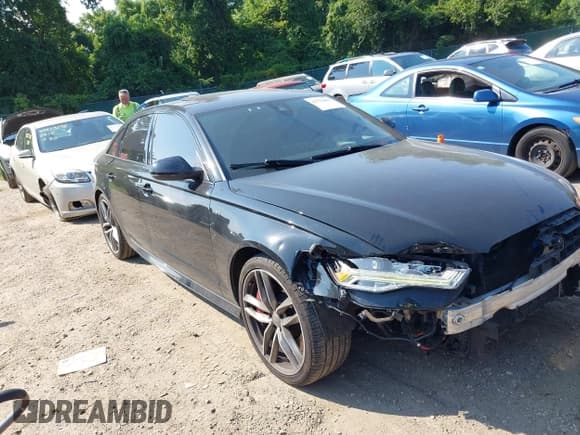 ✅ 2017 Audi S6 • VIN: WAUHFBFC8HN049022 • Лот: 42733861. Опубликован ранее на IAAI с пробегом 107 595 миль. Бесплатный доступ к архиву аукционных продаж из США и подробный отчёт об истории автомобиля на DreamBid. Изображение 1.