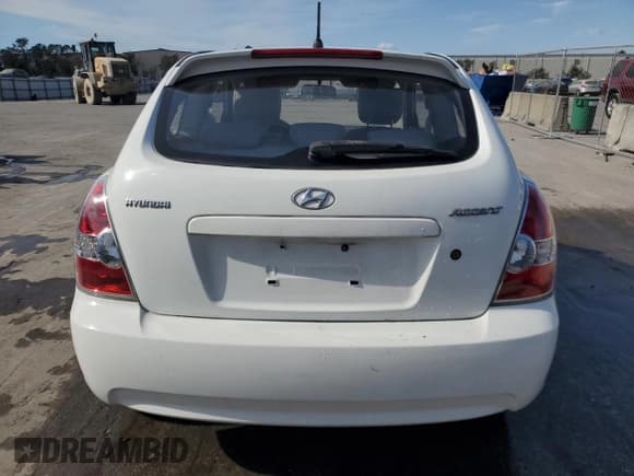 ✅ 2010 Hyundai Accent GS • VIN: KMHCM3ACXAU179844 • Лот: 83676584. Опубликован ранее на Copart с пробегом 62 540 миль. Бесплатный доступ к архиву аукционных продаж из США и подробный отчёт об истории автомобиля на DreamBid. Изображение 6.