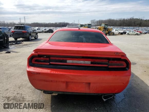 ✅ 2010 Dodge Challenger R/T Classic • VIN: 2B3CJ5DT7AH142517 • Lot: 47276375. Wystawiony na Copart z przebiegiem 193 015 mil. Bezpłatny archiwum sprzedaży aukcyjnych z USA i szczegółowy raport historii pojazdu na DreamBid. Zdjęcie 6.