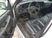 ✅ 2006 Chevrolet Silverado 1500 Work Truck • VIN: 1GCEC14V66E271939 • Лот: 72271074. Опубликован ранее на Copart с пробегом 245 926 миль. Бесплатный доступ к архиву аукционных продаж из США и подробный отчёт об истории автомобиля на DreamBid. Изображение 8.