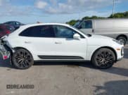 ✅ 2024 Porsche Macan • VIN: WP1AA2A5XRLB02665 • Lot: 41018065. Wystawiony na IAAI z przebiegiem Nie podano. Bezpłatny archiwum sprzedaży aukcyjnych z USA i szczegółowy raport historii pojazdu na DreamBid. Zdjęcie 12.