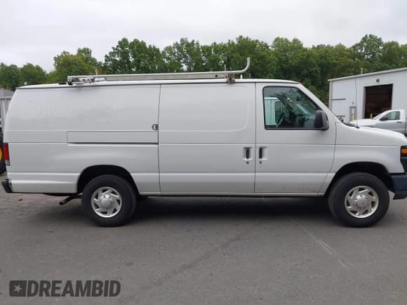 ✅ 2012 Ford Econoline Cargo Commercial • VIN: 1FTNS2EW4CDB39344 • Lot: 43285883. Listed on IAAI with 119,158 mi. Free auction sales archive from the USA and detailed vehicle history report at DreamBid. Image 13.