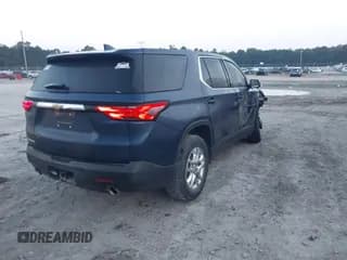 ✅ 2022 Chevrolet Traverse LS • VIN: 1GNERFKW7NJ174544 • Lot: 43052667. Wystawiony na IAAI z przebiegiem 90 705 mil. Bezpłatny archiwum sprzedaży aukcyjnych z USA i szczegółowy raport historii pojazdu na DreamBid. Zdjęcie 4.