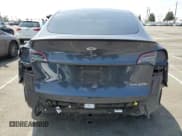 ✅ 2022 Tesla Model Y Performance • VIN: 7SAYGDEF0NF511223 • Lot: 55314095. Wystawiony na Copart z przebiegiem 65 242 mil. Bezpłatny archiwum sprzedaży aukcyjnych z USA i szczegółowy raport historii pojazdu na DreamBid. Zdjęcie 6.