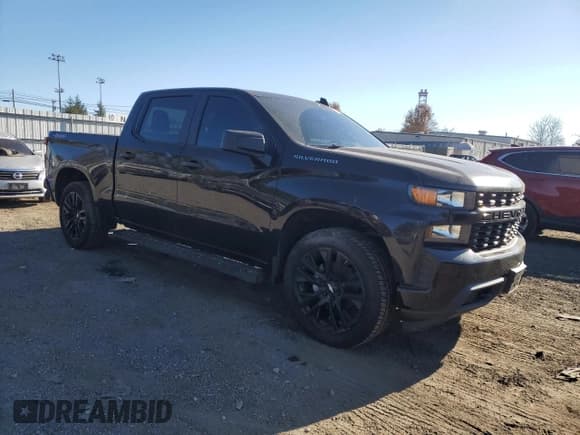 ✅ 2020 Chevrolet Silverado 1500 Custom • VIN: 1GCUYBEF1LZ260720 • Lot: 73553114. Wystawiony na Copart z przebiegiem 179 907 mil. Bezpłatny archiwum sprzedaży aukcyjnych z USA i szczegółowy raport historii pojazdu na DreamBid. Zdjęcie 4.