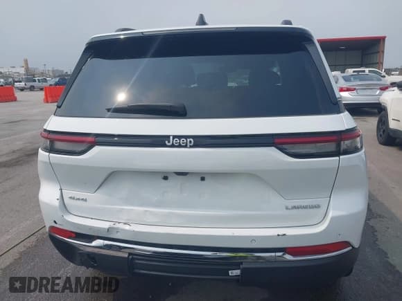 ✅ 2024 Jeep Grand Cherokee Altitude • VIN: 1C4RJHAG6RC247310 • Лот: 43149726. Опубликован ранее на IAAI с пробегом 6 220 миль. Бесплатный доступ к архиву аукционных продаж из США и подробный отчёт об истории автомобиля на DreamBid. Изображение 16.