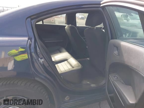 ✅ 2019 Dodge Charger Police • VIN: 2C3CDXKT3KH559255 • Lot: 41997494. Listed on IAAI with 158,055 mi. Free auction sales archive from the USA and detailed vehicle history report at DreamBid. Image 8.