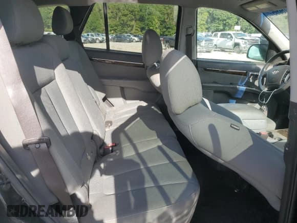 ✅ 2011 Hyundai Santa Fe GLS • VIN: 5XYZGDAB9BG025664 • Лот: 85516005. Опубликован ранее на Copart с пробегом 159 925 миль. Бесплатный доступ к архиву аукционных продаж из США и подробный отчёт об истории автомобиля на DreamBid. Изображение 11.