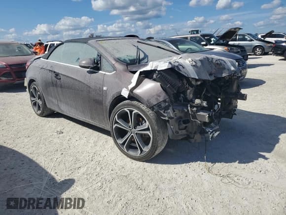 ✅ 2016 Buick Cascada Premium • VIN: W04WT3N59GG155097 • Лот: 77970164. Опубликован ранее на Copart с пробегом Не указан. Бесплатный доступ к архиву аукционных продаж из США и подробный отчёт об истории автомобиля на DreamBid. Изображение 4.