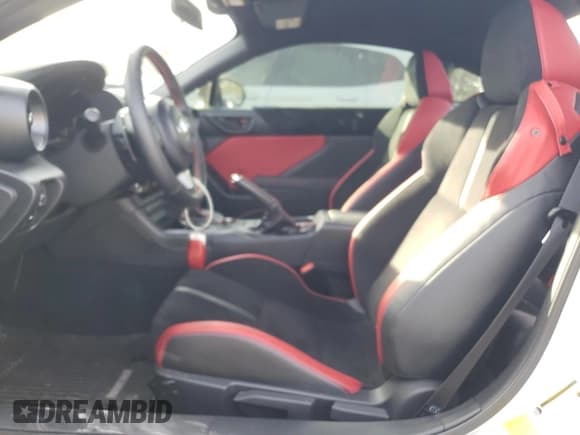 ✅ 2024 Toyota 86 TRUENO Edition • VIN: JF1ZNBM15R8751378 • Лот: 88785235. Опубликован ранее на Copart с пробегом 10 808 миль. Бесплатный доступ к архиву аукционных продаж из США и подробный отчёт об истории автомобиля на DreamBid. Изображение 7.