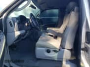 ✅ 2007 Ford F-350 XL • VIN: 1FTWX31P27EB18521 • Lot: 84428425. Wystawiony na Copart z przebiegiem Nie podano. Bezpłatny archiwum sprzedaży aukcyjnych z USA i szczegółowy raport historii pojazdu na DreamBid. Zdjęcie 7.