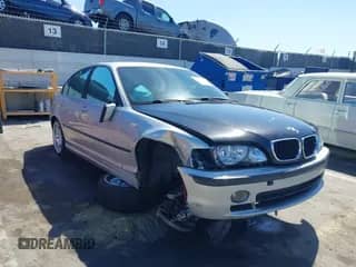 2002 BMW 3 Series 330i z VIN WBAEV53482KM22427, wystawiony jako IAAI lot #41867713 z przebiegiem 205 653 mil mil oraz . Historia ofert i sprzedaży dostępna na DreamBid. Obrazek 1.