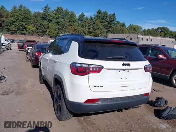 2020 Jeep Compass Latitude с VIN 3C4NJDBB8LT228554, выставлен на аукционе IAAI как лот 43212377 с пробегом 49 032 миль миль и . История ставок и продаж доступна на DreamBid. Изображение 3.