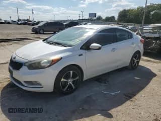 ✅ 2015 Kia Forte EX • VIN: KNAFX4A8XF5272159 • Lot: 84796575. Wystawiony na Copart z przebiegiem 134 598 mil. Bezpłatny archiwum sprzedaży aukcyjnych z USA i szczegółowy raport historii pojazdu na DreamBid. Zdjęcie 1.
